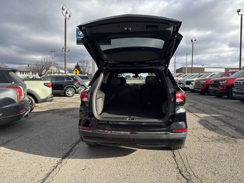 Used 2023 Chevrolet Equinox RS image 5