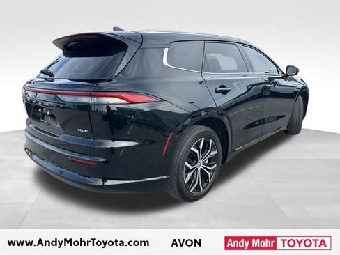 Used 2025 Toyota Crown Signia AWD/4WD image 8
