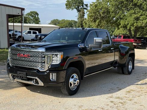 Used 2022 GMC Sierra 3500 Denali w/ Denali Ultimate Package AWD/4WD image 7