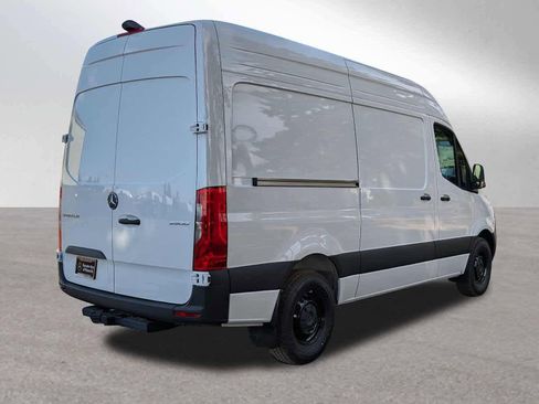 New 2025 Mercedes-Benz Sprinter 2500 image 3