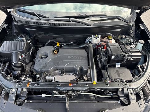 Used 2021 Chevrolet Equinox LT image 11