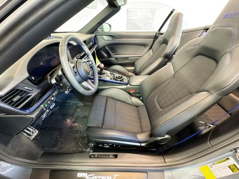 New 2026 Porsche 911 Carrera image 4