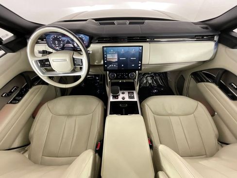 Used 2022 Land Rover Range Rover First Edition image 10