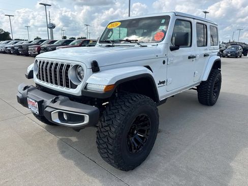 Certified 2026 Jeep Wrangler Unlimited Sahara AWD/4WD image 23