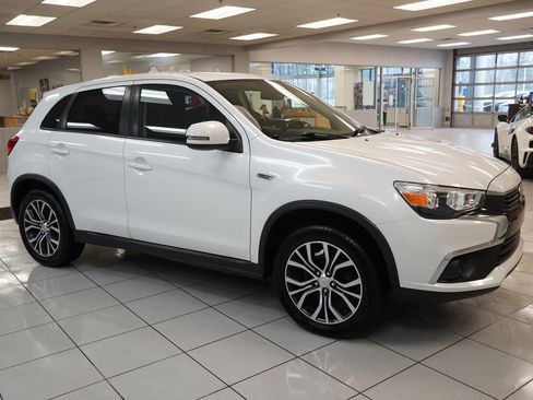 Used 2017 Mitsubishi Outlander Sport ES image 13