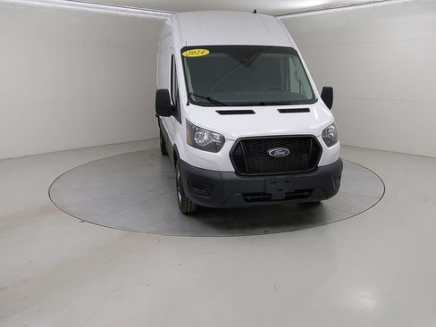 Certified 2024 Ford Transit 250 148 High Roof RWD image 9