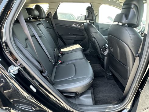 Certified 2023 Kia Sportage EX FWD image 18
