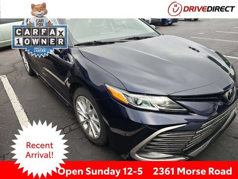 Used 2021 Toyota Camry LE w/ Convenience Package FWD image 1