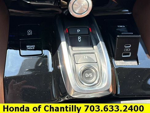 Used 2024 Acura MDX SH-AWD w/ Advance Package image 17