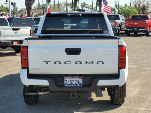 Used 2024 Toyota Tacoma SR5 AWD/4WD image 6