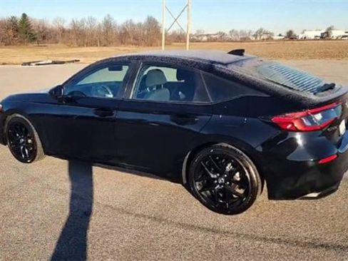 Used 2023 Honda Civic Sport image 7