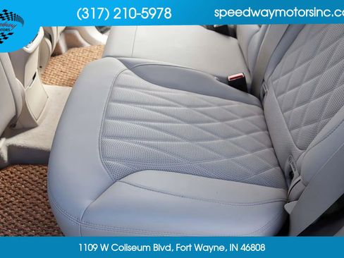 Used 2021 Mercedes-Benz G 550 image 28