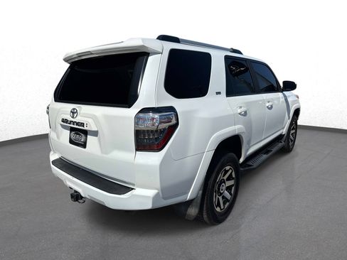 Used 2022 Toyota 4Runner SR5 AWD/4WD image 3