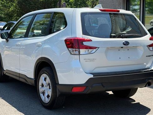 Used 2020 Subaru Forester AWD/4WD image 5