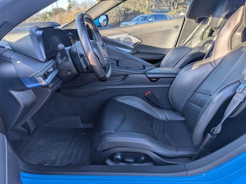 Used 2021 Chevrolet Corvette Stingray Preferred Cpe w/ Z51 Performance Package image 17