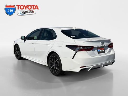 Certified 2024 Toyota Camry SE w/ Cold Weather Package image 3