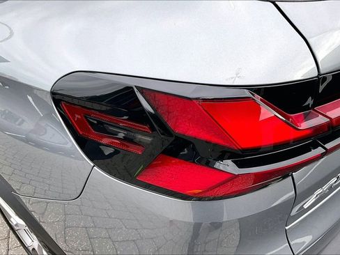 Used 2025 BMW X5 xDrive50e image 23