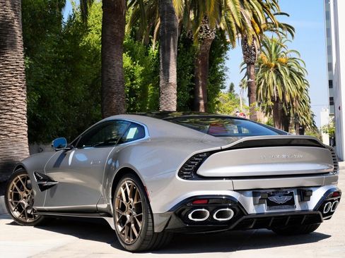 New 2025 Aston Martin Vanquish image 2