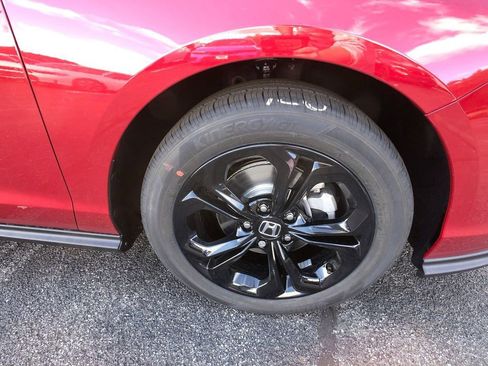 Used 2025 Honda Accord SE image 10