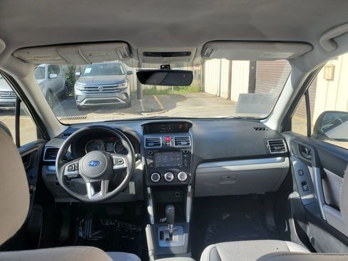 Used 2018 Subaru Forester 2.5i w/ Alloy Wheel Package AWD/4WD image 36