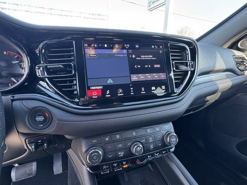 Used 2024 Dodge Durango GT image 28