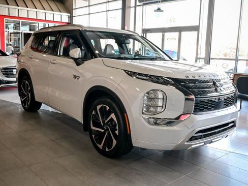 Used 2023 Mitsubishi Outlander SEL 40th Anniversary image 3