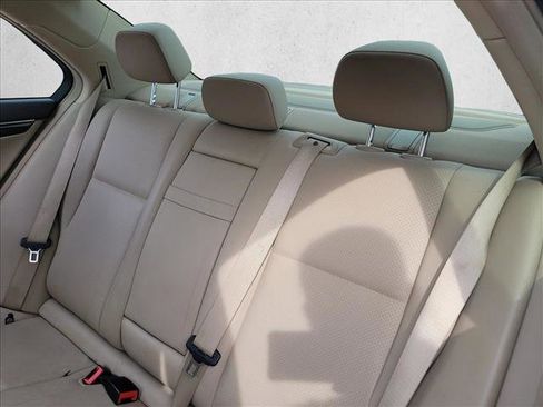 Used 2012 Mercedes-Benz C 250 Sedan image 13