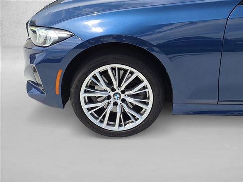 Used 2023 BMW 330i Sedan w/ Convenience Package RWD image 14