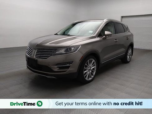 Used 2017 Lincoln MKC Reserve image 1