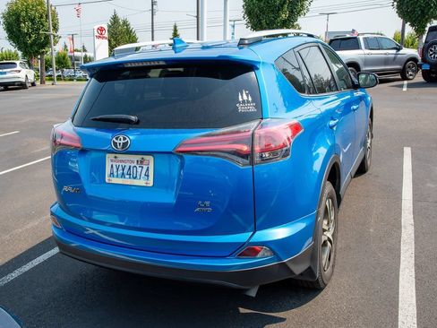 Used 2016 Toyota RAV4 LE AWD/4WD image 4