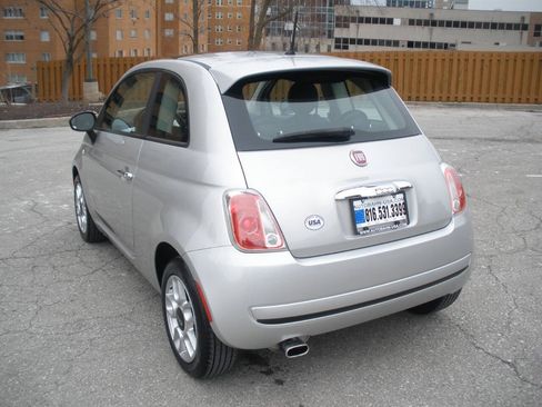 Used 2013 FIAT 500 Pop FWD image 9
