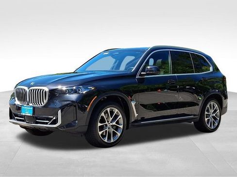 Used 2026 BMW X5 xDrive40i AWD/4WD image 3