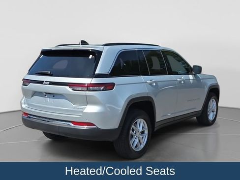 Used 2024 Jeep Grand Cherokee Laredo X w/ Luxury Tech Group I RWD image 9
