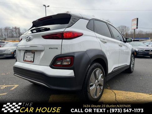 Used 2021 Hyundai Kona Limited w/ Cargo Package image 10