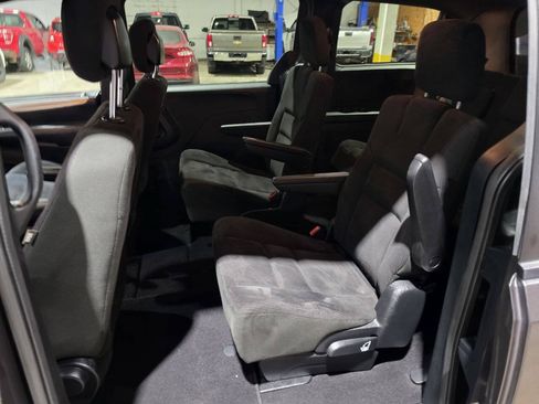 Used 2015 Dodge Grand Caravan SE w/ Quick Order Package 29E SE FWD image 27