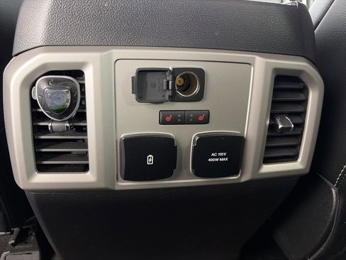 Used 2019 Ford F150 Lariat w/ Equipment Group 502A Luxury image 9