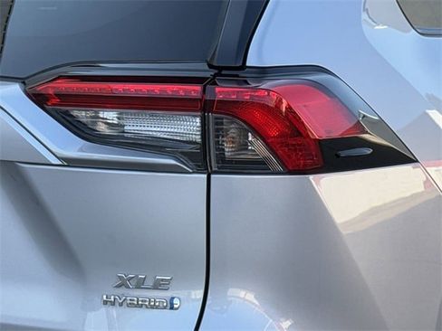 Used 2023 Toyota RAV4 XLE image 7