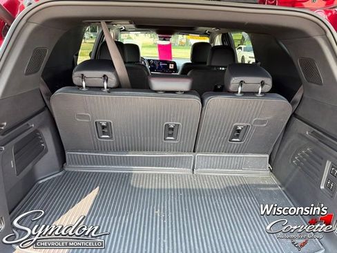 Used 2026 Chevrolet Traverse RS w/ LPO, Floor Liner Package AWD/4WD image 21