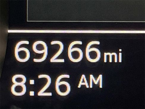 Used 2022 Audi Q5 2.0T Premium w/ Convenience Package image 46