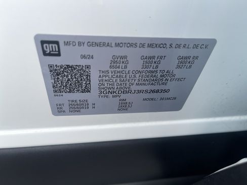 Used 2024 Chevrolet Blazer EV LT AWD/4WD image 31