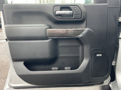 Used 2020 Chevrolet Silverado 2500 LTZ image 9