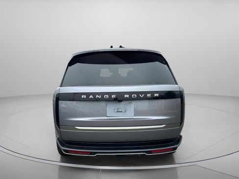 New 2025 Land Rover Range Rover SE image 4
