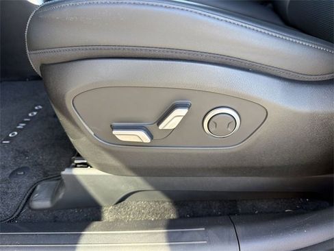 New 2026 Hyundai Ioniq 9 SEL image 27