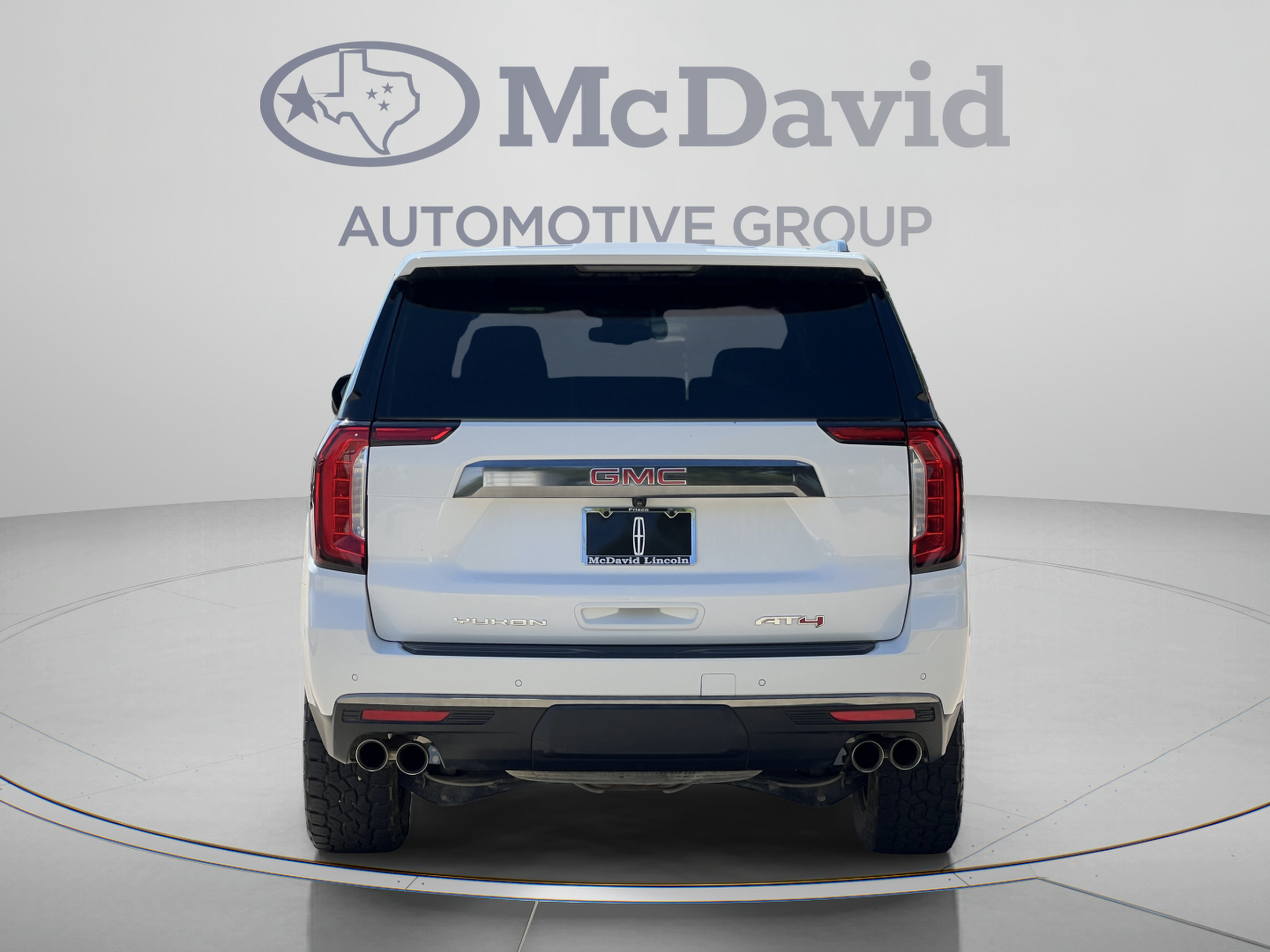 Used 2023 GMC Yukon XL AT4 w/ Technology Package AWD/4WD image 5
