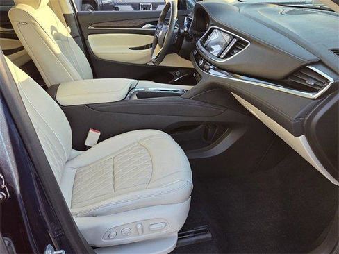 Certified 2023 Buick Enclave Avenir w/ Avenir Technology Package image 17