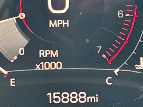 Certified 2025 GMC Acadia Elevation w/ Elevation Premium Package image 12