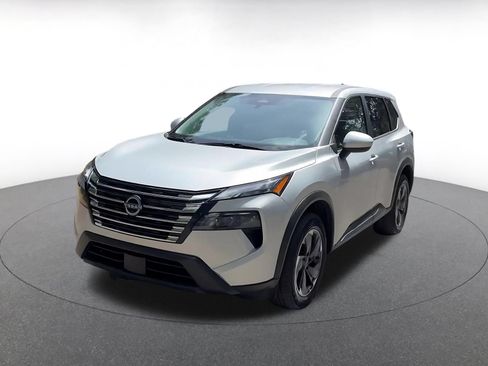 Used 2025 Nissan Rogue SV FWD image 5