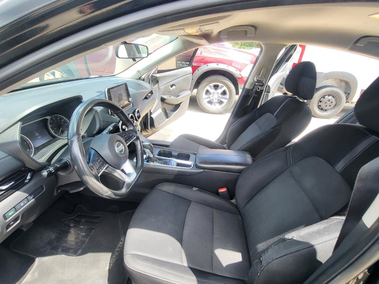 Used 2021 Nissan Sentra SV FWD image 31