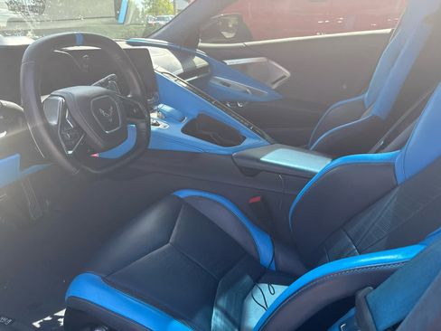 Used 2021 Chevrolet Corvette Stingray Premium Cpe w/ Z51 Performance Package RWD image 5