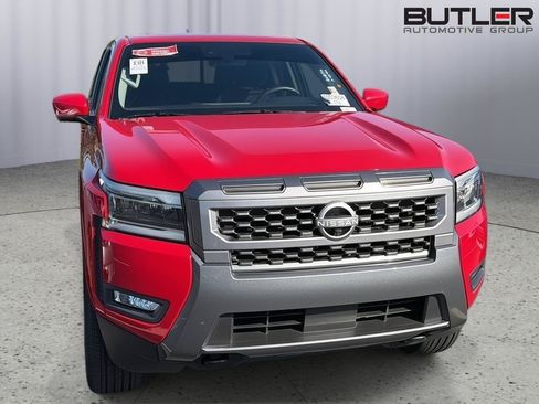 Used 2025 Nissan Frontier SL AWD/4WD image 5
